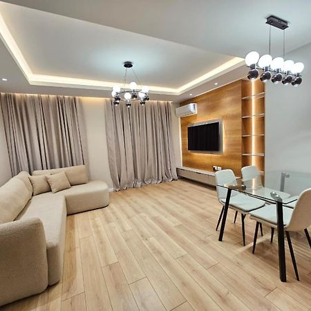 Miku Apartment-Modern 2Bedroom In Prime Location 地拉那 外观 照片