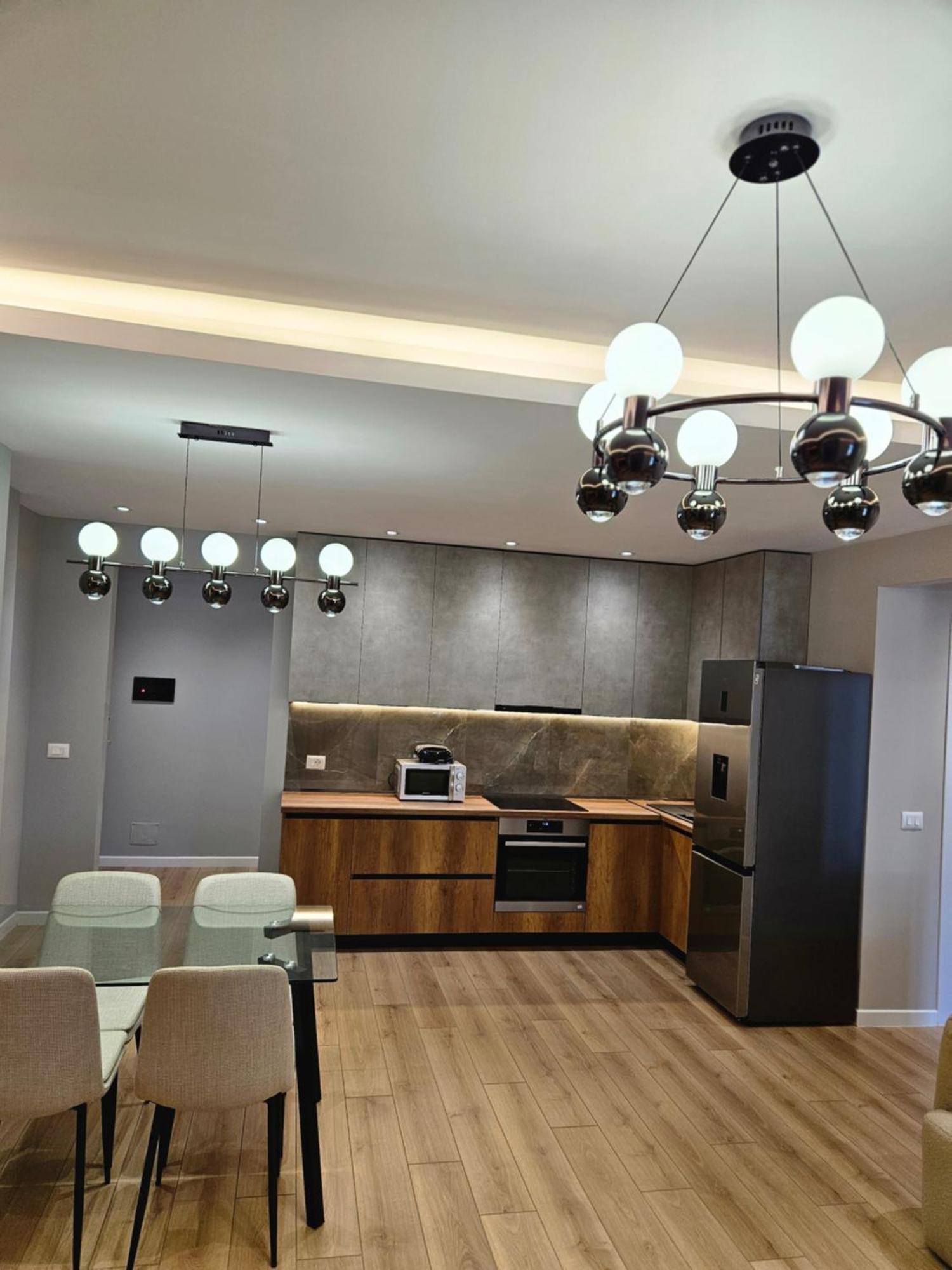 Miku Apartment-Modern 2Bedroom In Prime Location 地拉那 外观 照片