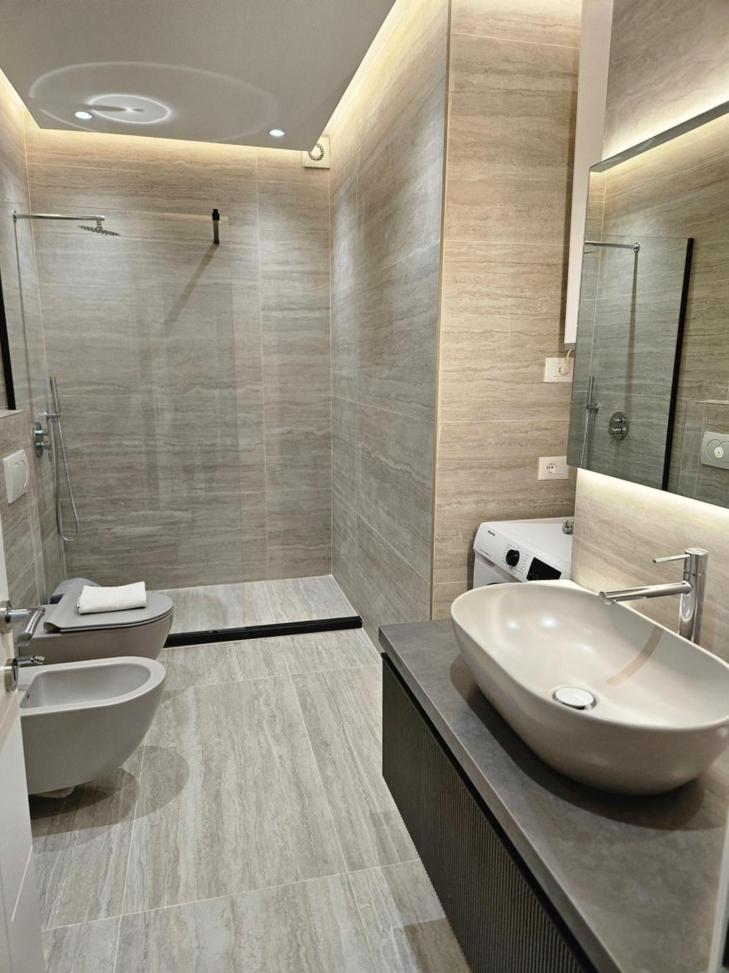 Miku Apartment-Modern 2Bedroom In Prime Location 地拉那 外观 照片