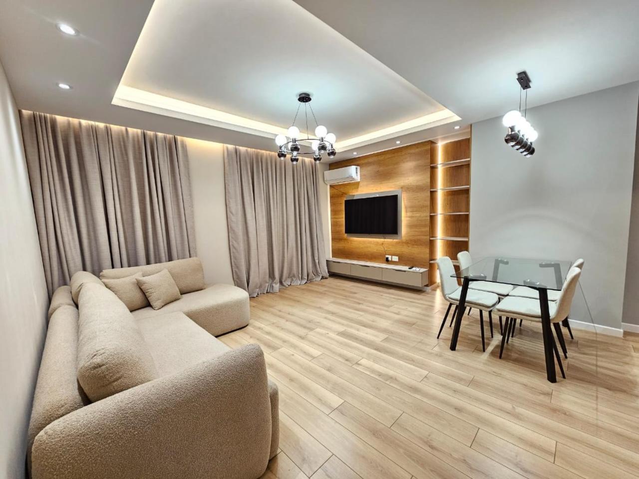 Miku Apartment-Modern 2Bedroom In Prime Location 地拉那 外观 照片